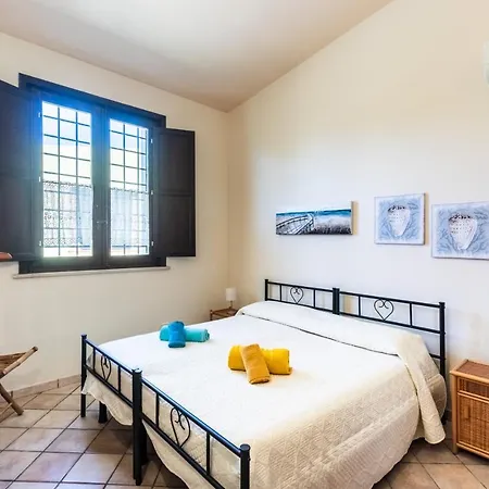 Holiday home Kalos Near The Sandy Beach, Parking & Wifi