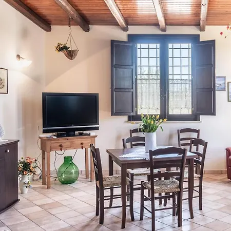 Kalos Near The Sandy Beach, Parking & Wifi *