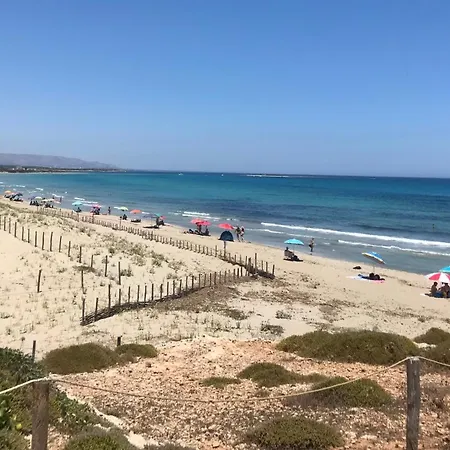 Kalos Near The Sandy Beach, Parking & Wifi Noto
